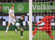 米兰体育官方网站-霍芬海姆客场逆转战胜，士气大增