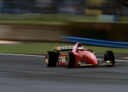 米兰体育app-独行者的绿茵剧场，当唯一性在足球的瞬息万变中绽放