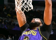 米兰体育官网-湖人胜掘金，浓眉发威拿下胜利的简单介绍