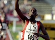 米兰体育网页版-肯尼亚长跑运动员勇夺金牌，展现耀眼风采