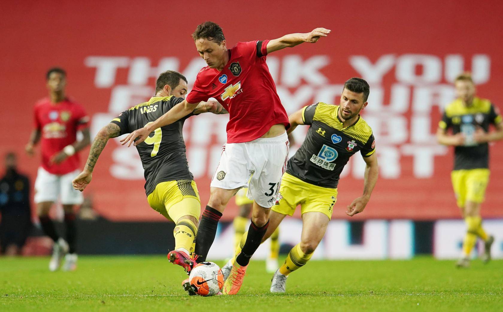 南安普顿实现客场绝平,表现出色提升排名 南安普顿实现客场绝平,表现出色提升排名