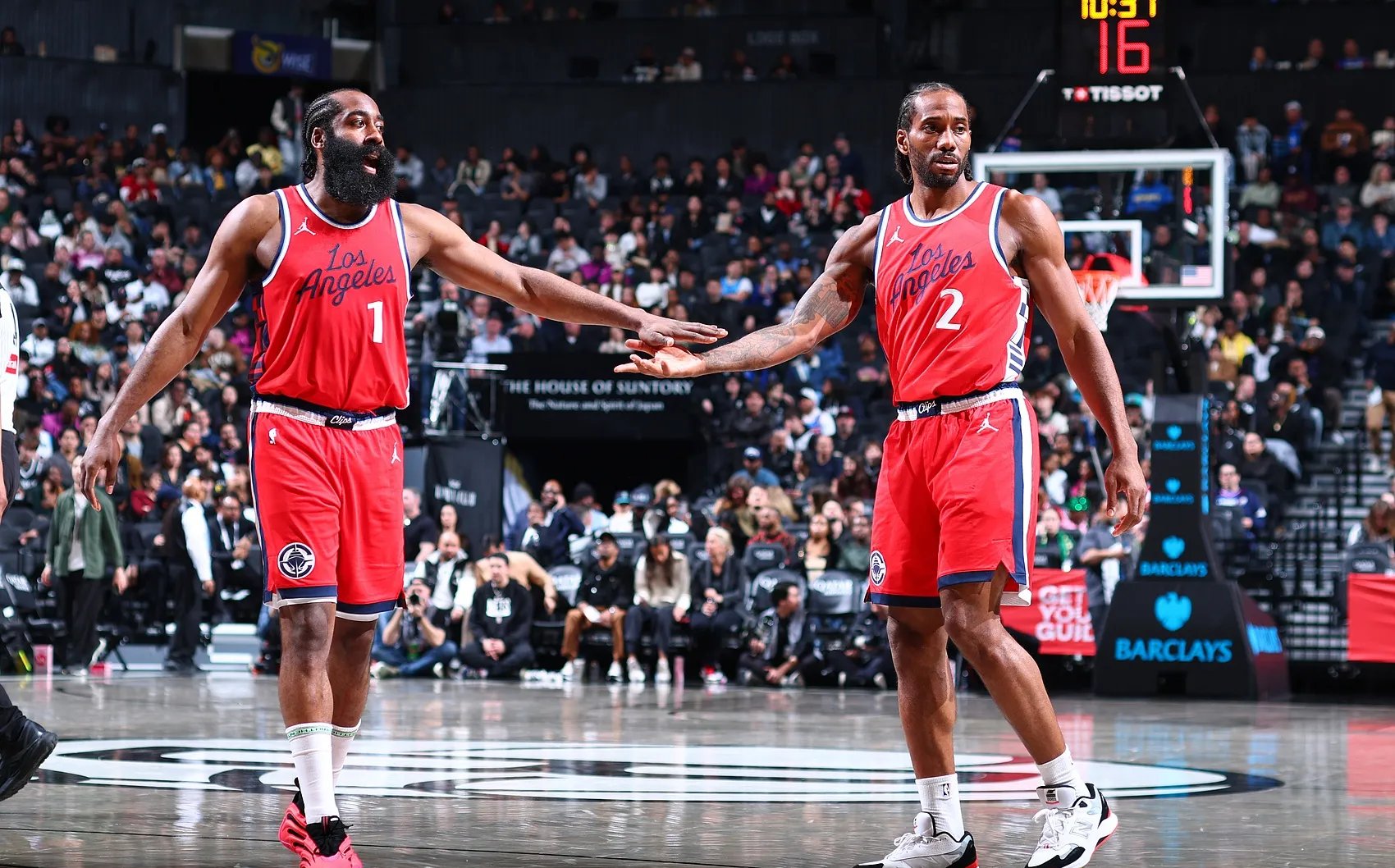 关于快船战胜黄蜂,保持不败势头的信息 关于快船战胜黄蜂,保持不败势头的信息