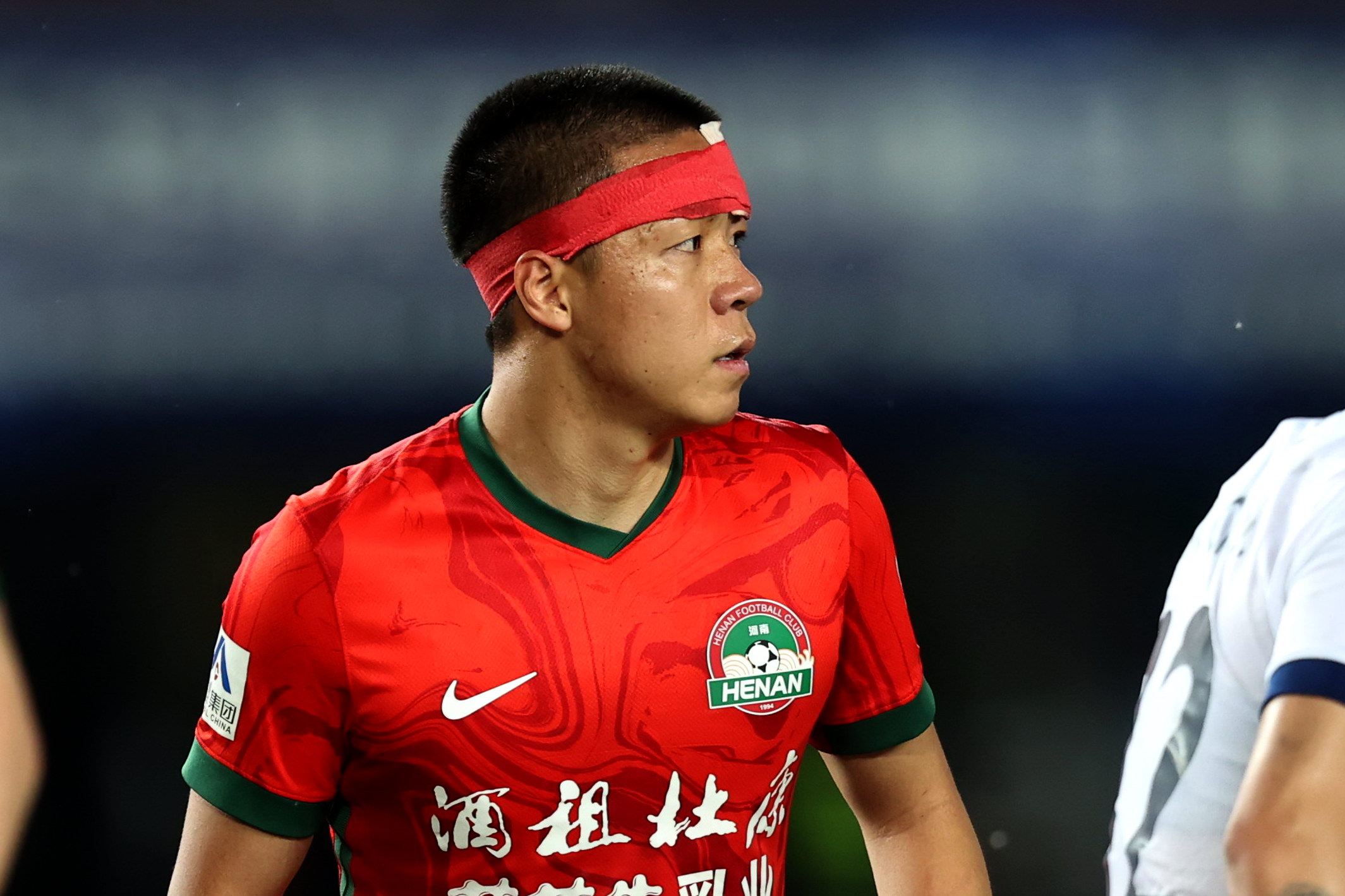 人和主场告负,保级形势愈发严峻 人和主场告负,保级形势愈发严峻