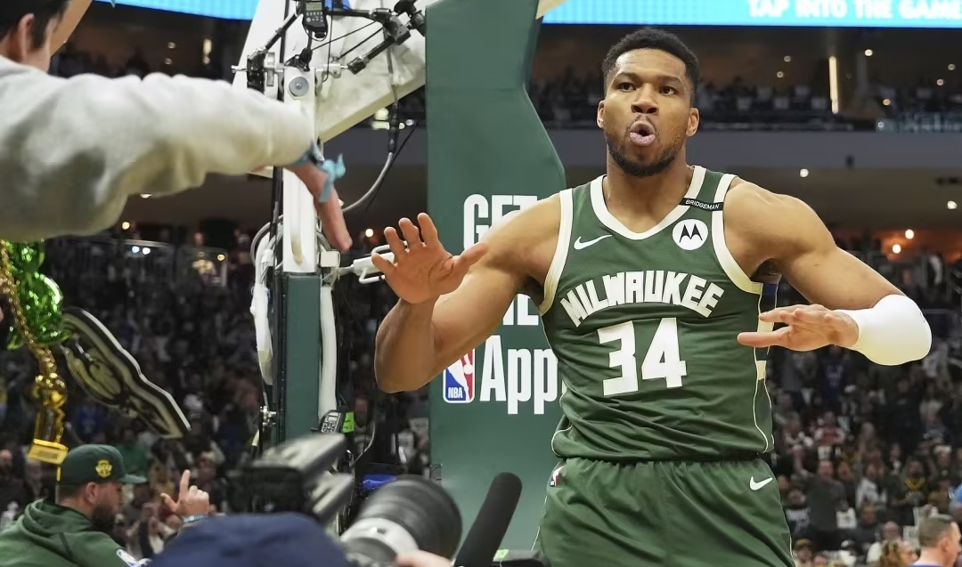 包含雄鹿胜马刺，字母哥独得25分的词条