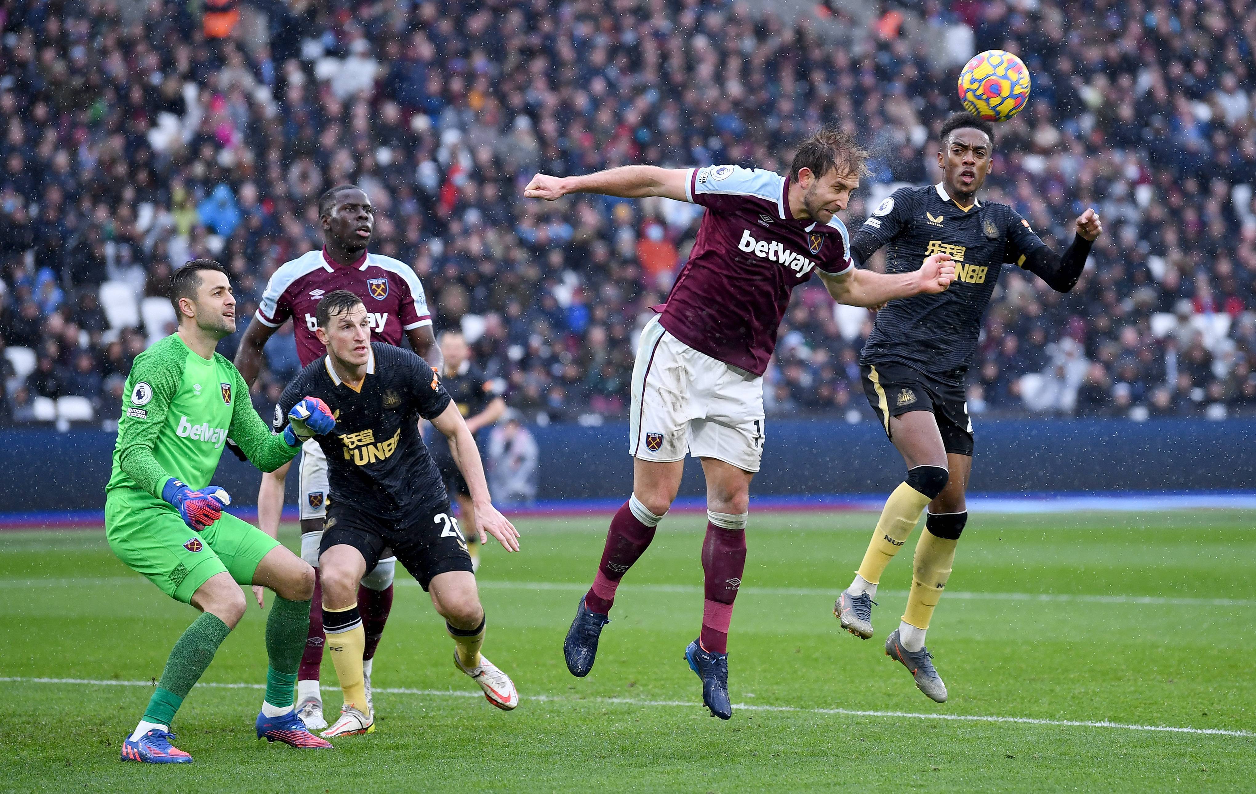 曼城客场对阵西汉姆，追赶领头羊