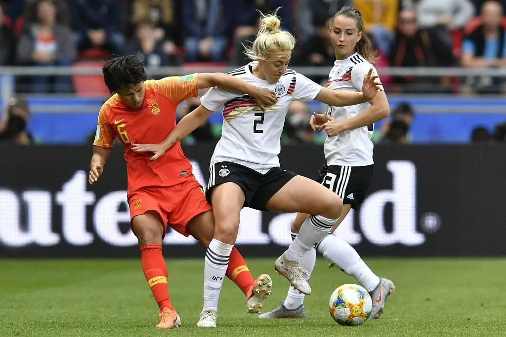 女足比赛激战正酣，精彩瞬间不容错过的简单介绍