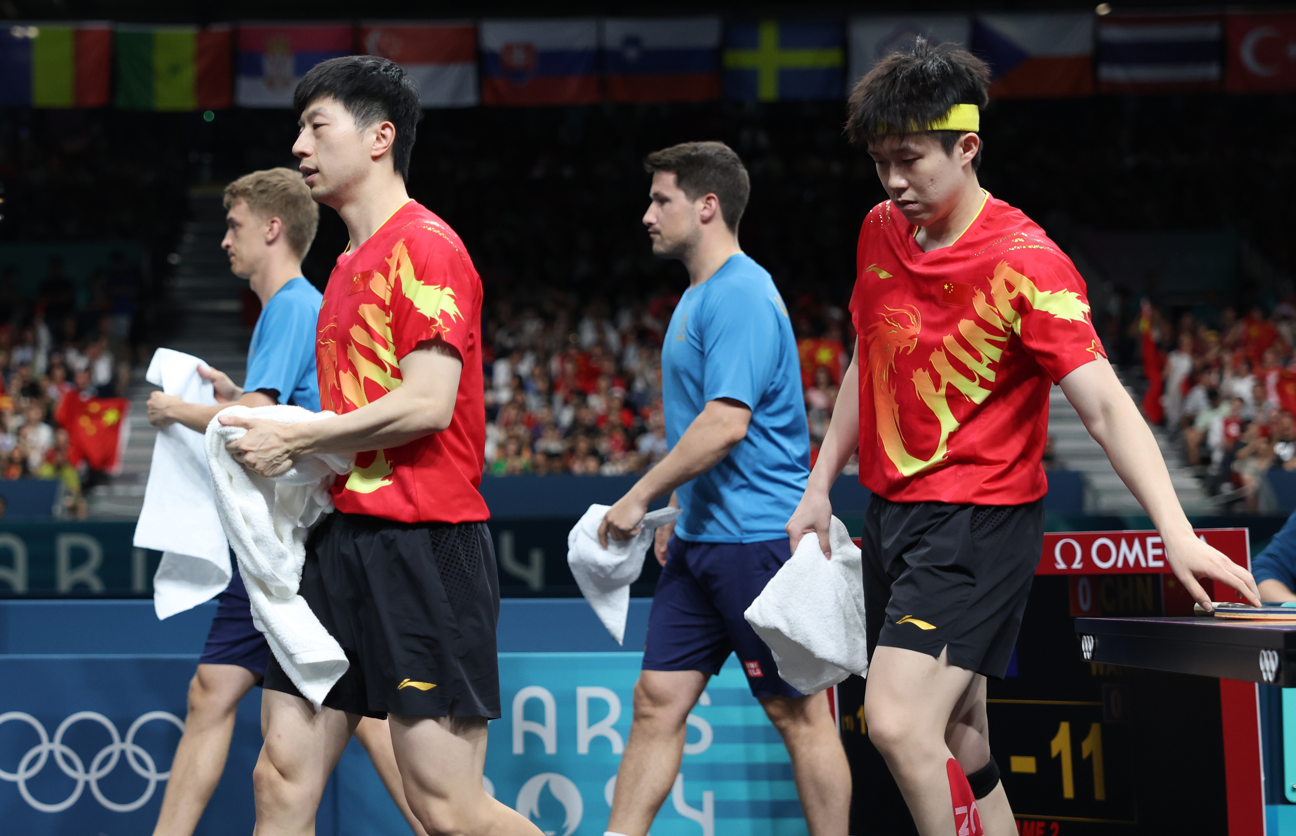 瑞典选手登上乒乓球领奖台,喜获胜利 瑞典选手登上乒乓球领奖台,喜获胜利