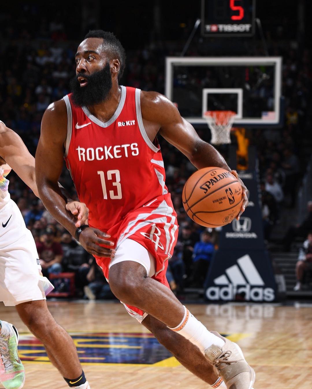 火箭逆转太阳,继续保持胜场 火箭逆转太阳,继续保持胜场