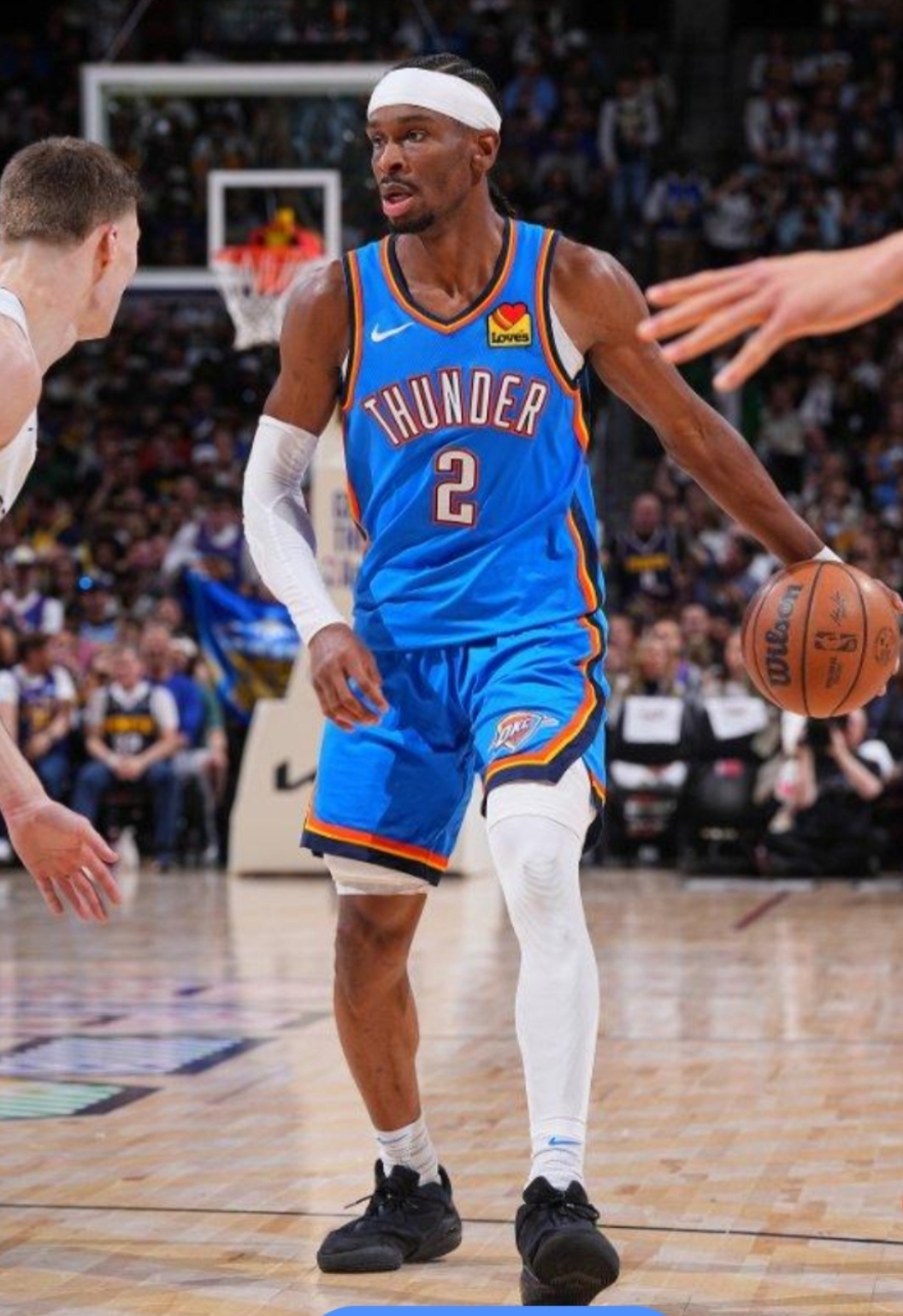 开拓者客场力克掘金，列illard砍下33分